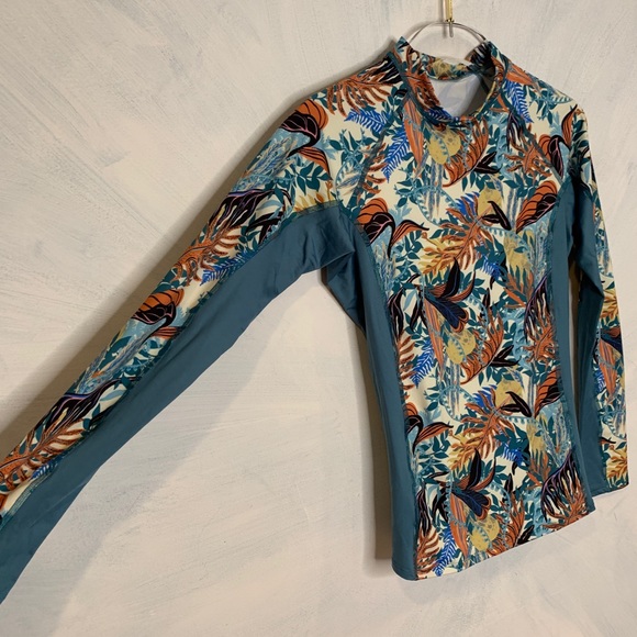 Patagonia Micro Swell Rashguard Jurassic Ferns NEW - Picture 4 of 8